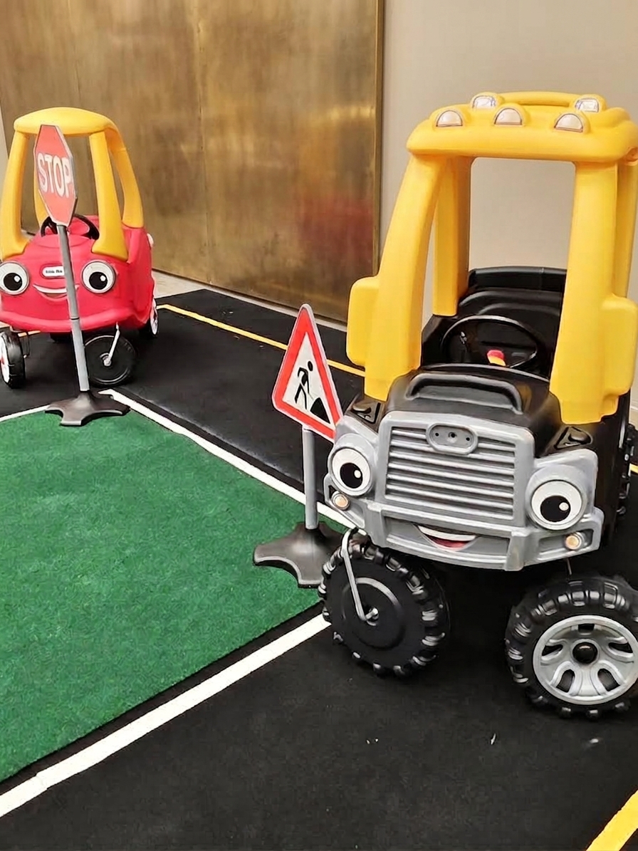 Mini City cars and track